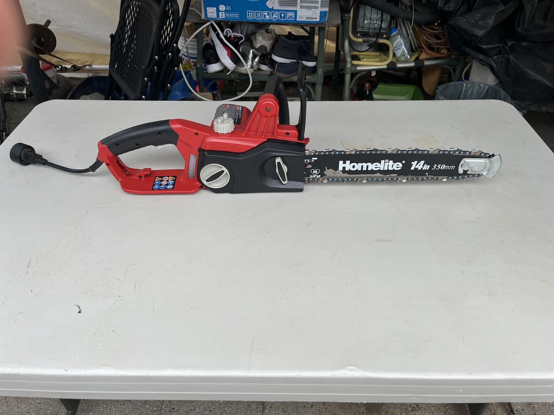 Homelite electric chain saw, 14 in