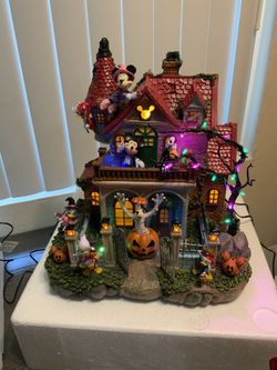 Mickey And Friends Halloween Decor