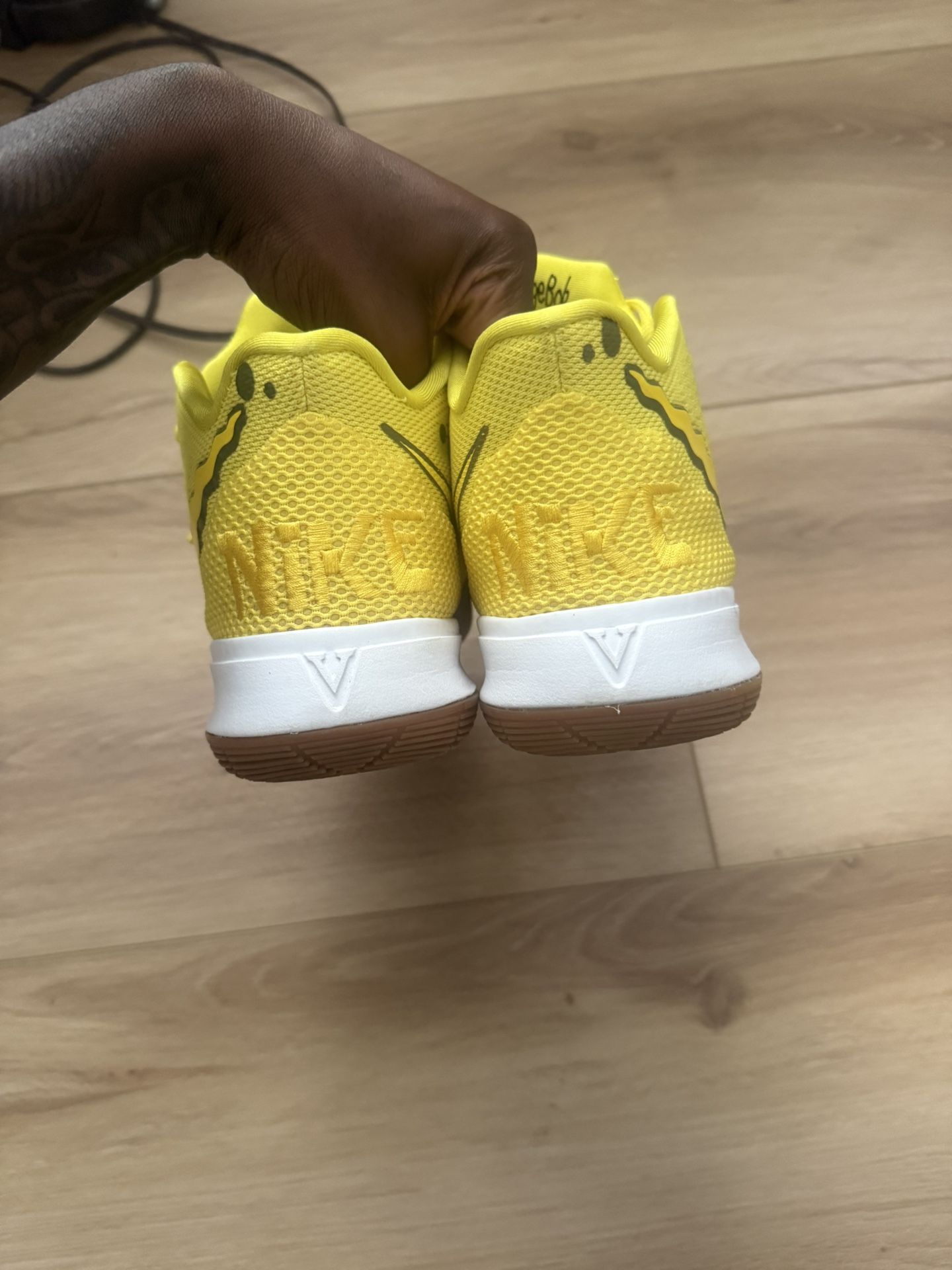 SpongeBob Kyrie 5