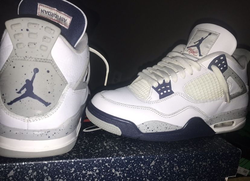 Jordan 4 Midnight Navy Size 10