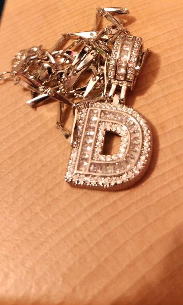 D Necklace 