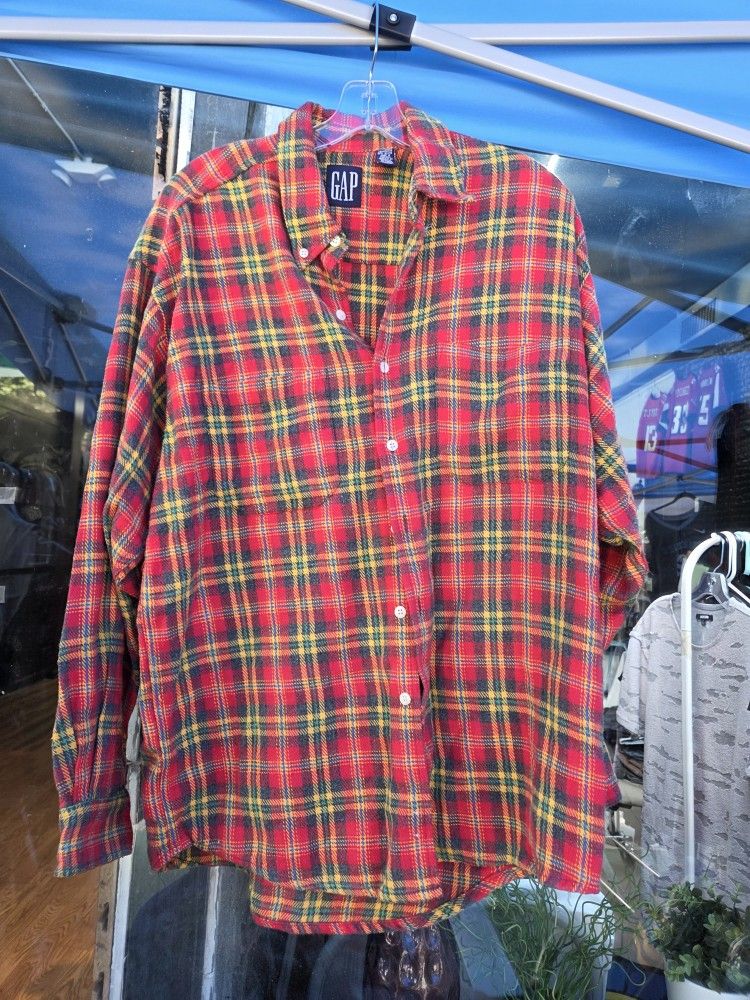 GAP BUTTON UP PLAID | SIZE : L