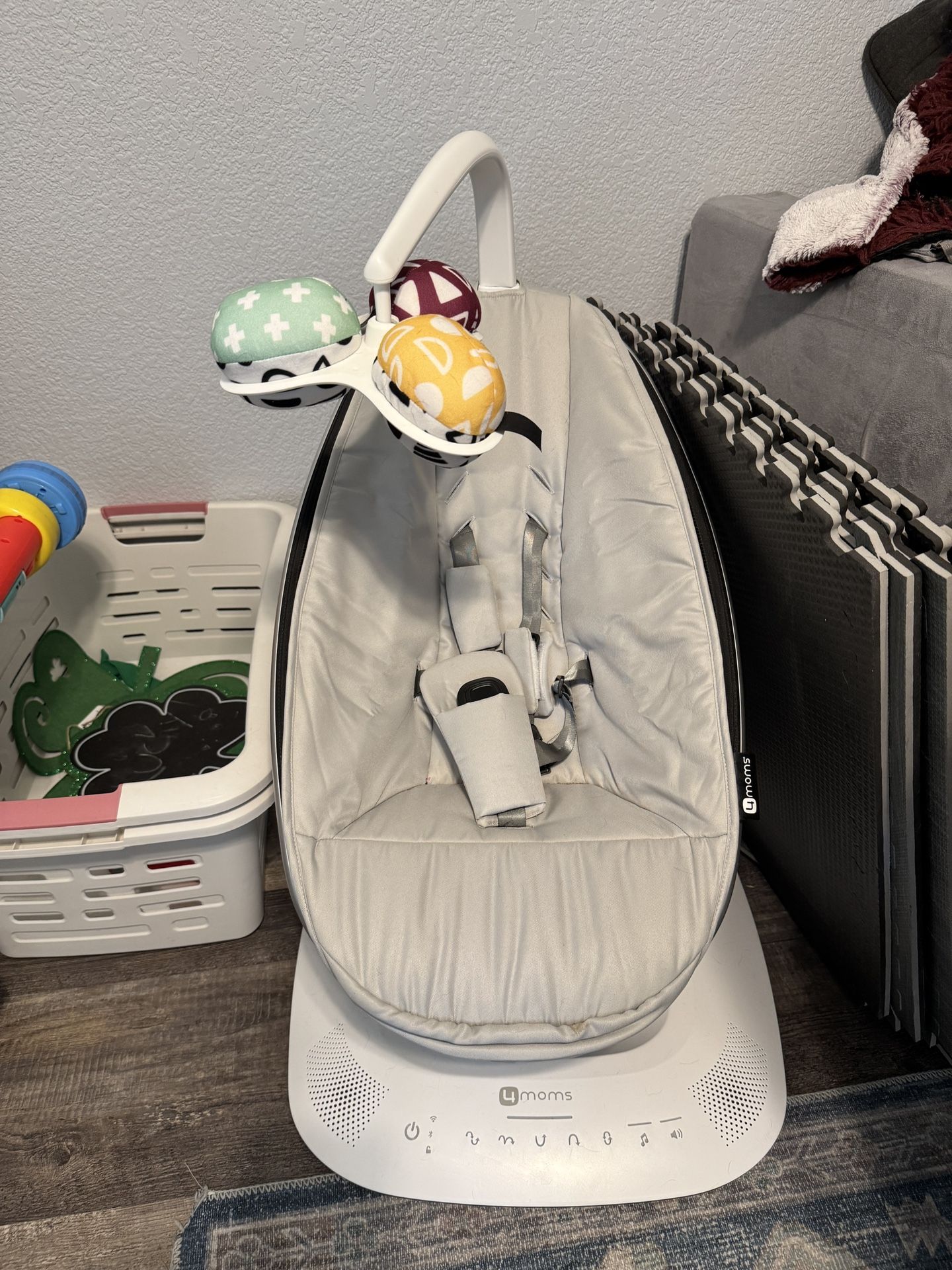 MamaRoo