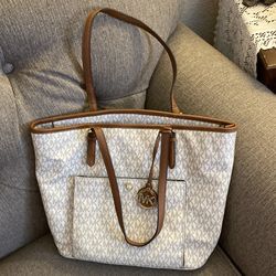 Michael Kors MK pattern handbag shopper tote