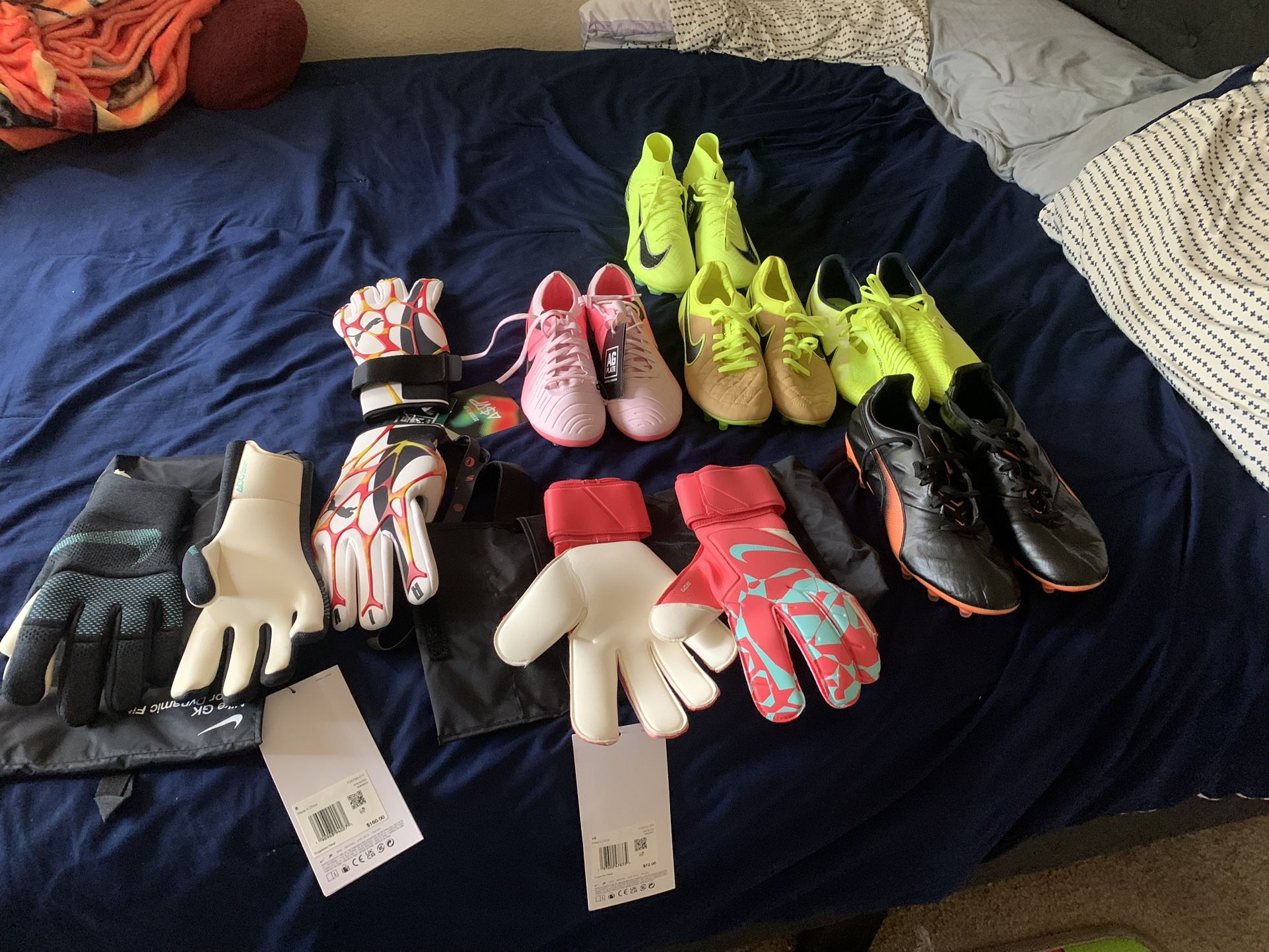 SOCCER ITEMS