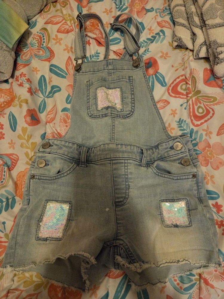 Girls Clothes