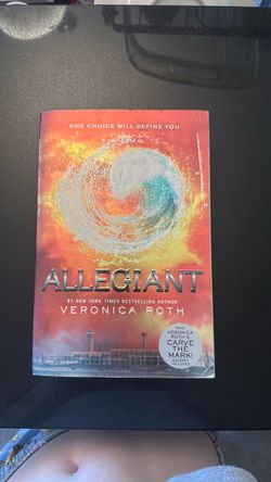 Allegiant by Veronica Roth Paperback