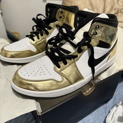 Jordan Air 1 Mid Se Metallic Gold/Black-White Mens Size 13