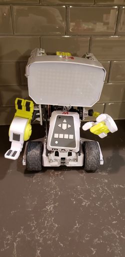 Meccano M.A.X Robot