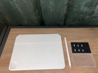 iPad Magic Keyboard(Model# A2261) & Apple pencil (2nd generation)