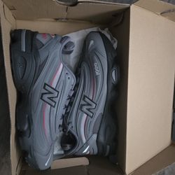 new balance 1000 'grey red'