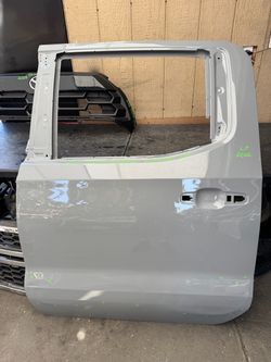2019 2020 2021 2022 2023 2024 2025 CHEVROLET SILVERADO 1500 LEFT REAR DOOR OEM USED