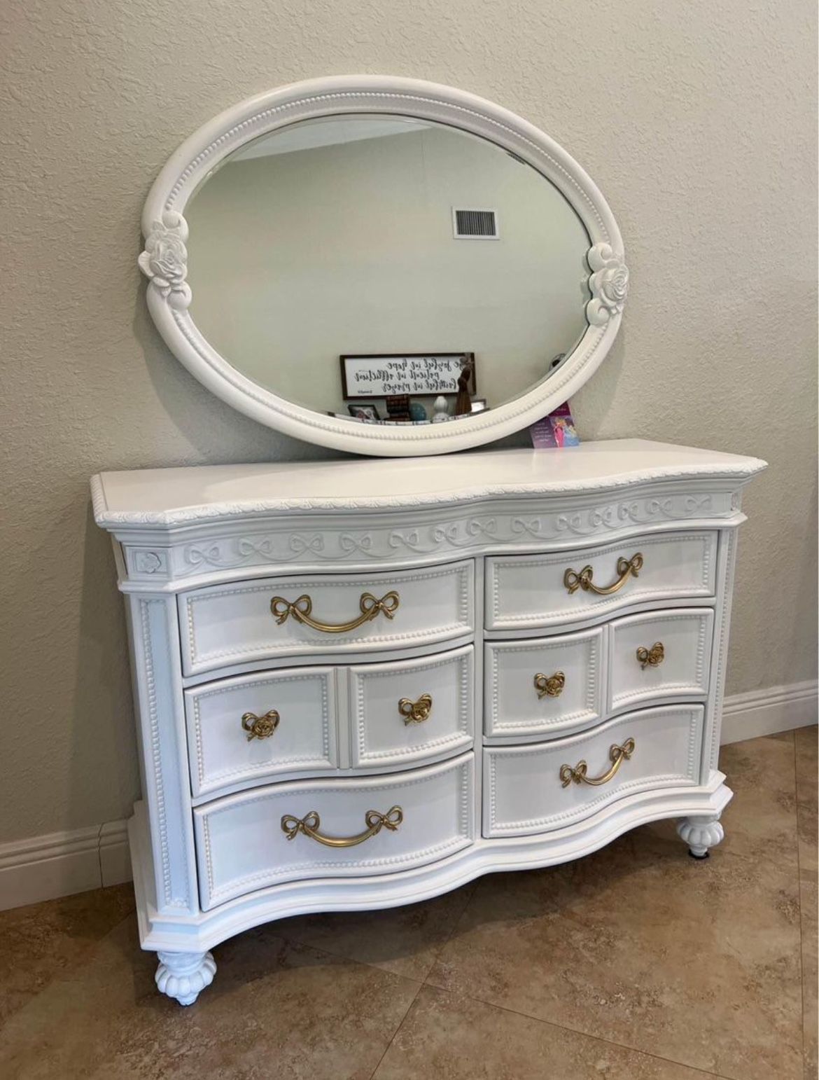 Disney Princess Dresser with Mirror 
