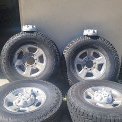 17 Inch Dodge Rims with Tites