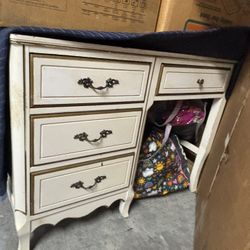 Small Desk - Vintage, Coquette 