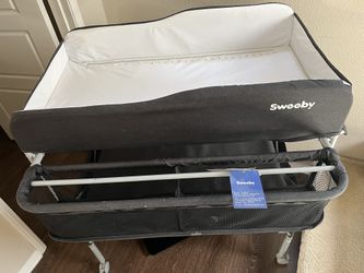 Sweeby Diaper Changing Table