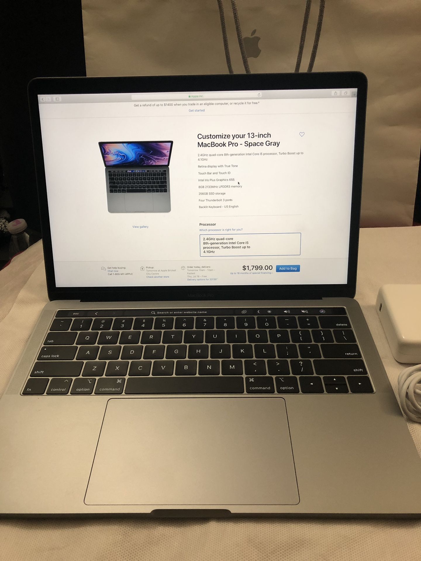 MacBook Pro 13 inch 2018 Touchbar and Touch ID 2019 (Latest Model )Powerful computer Dj , students , business graphics I have another computers