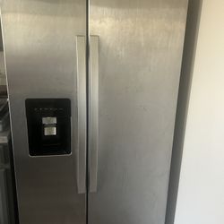 Whirlpool Refrigerator 
