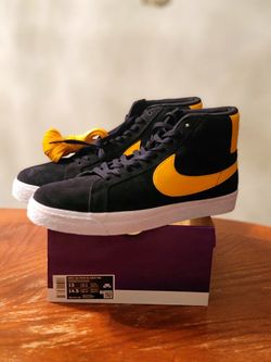 Nike "SB Zoom" Blazer Mid 2022 Black/University Gold: NEW - Size 13
