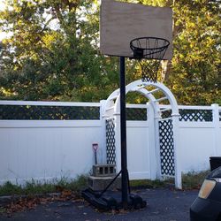 BASKETBALL HOOP. Make Offer