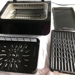 Gourmia FoodStation™ Smokeless Grill, Griddle & Air Fryer with with Smoke Extracting Technology, 6 One-Touch Cooking Functions, Extra-Large Nonstick C