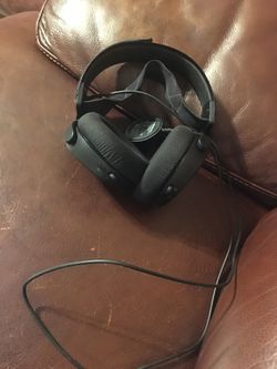Steel Series Artic 7 Gaming bluetooth headphones 