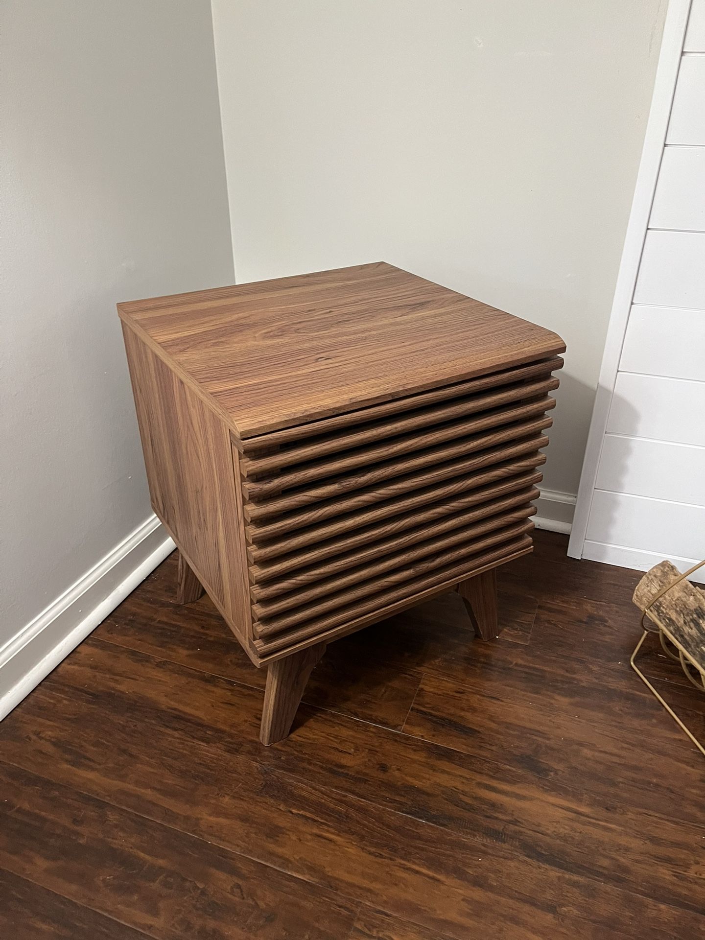 Record Player Table