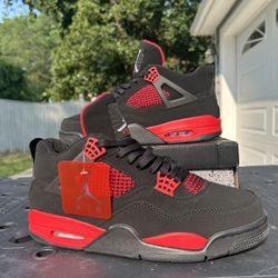Air Jordan 4 Retro “Red Thunders”