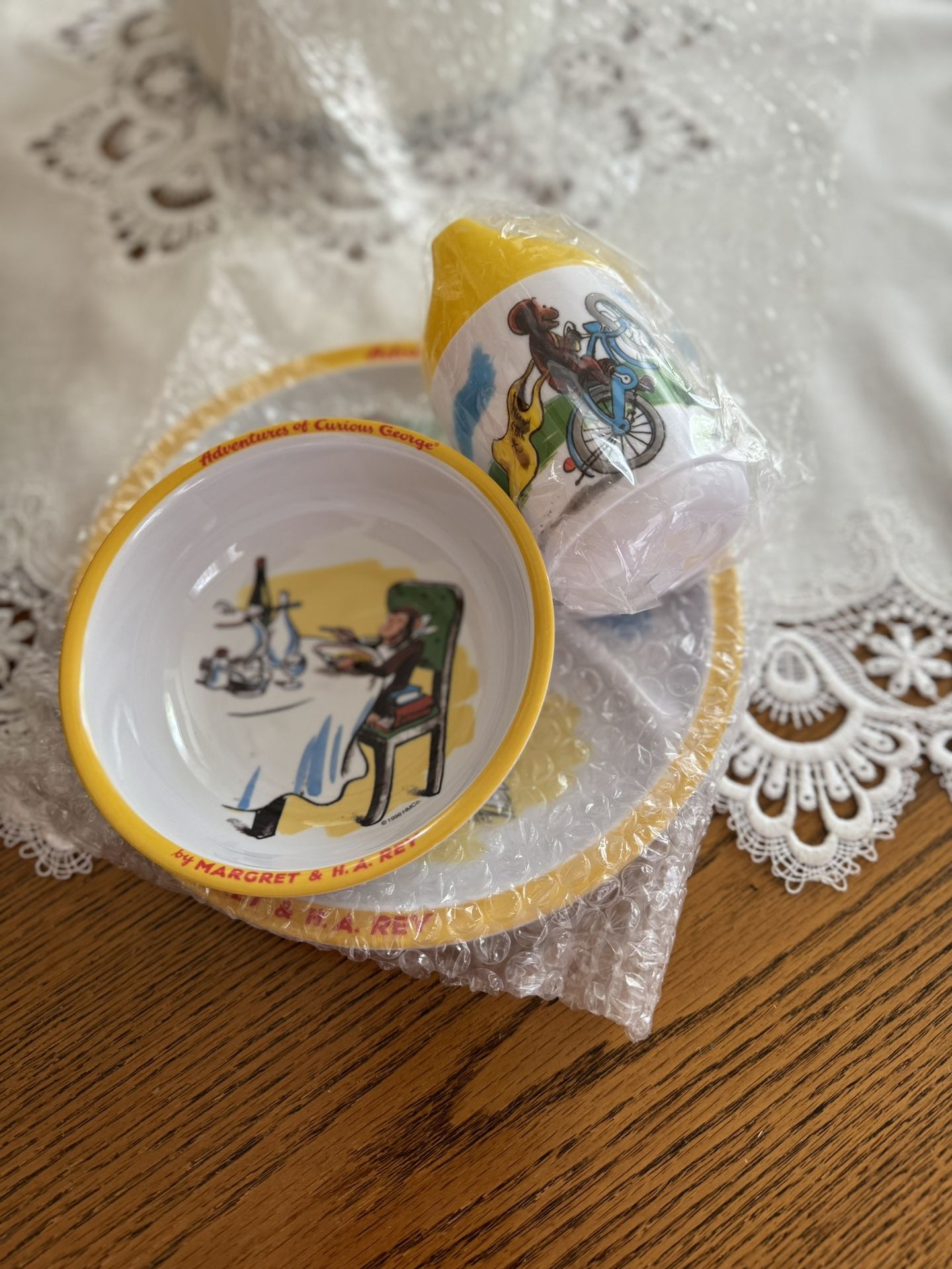 Curious George Dinner Set