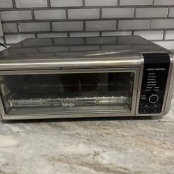 For sale-Ninja Air Fryer 