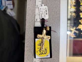 14K Gold Crucifix Pendant 3.5g