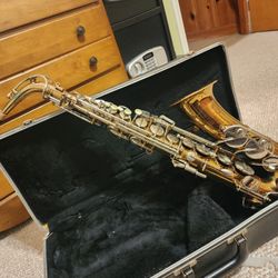 Bundy Alto Saxophone 
