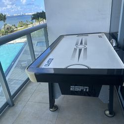 Hockey table