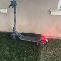Phantom GOGO Electric Scooter Max 15 Mph