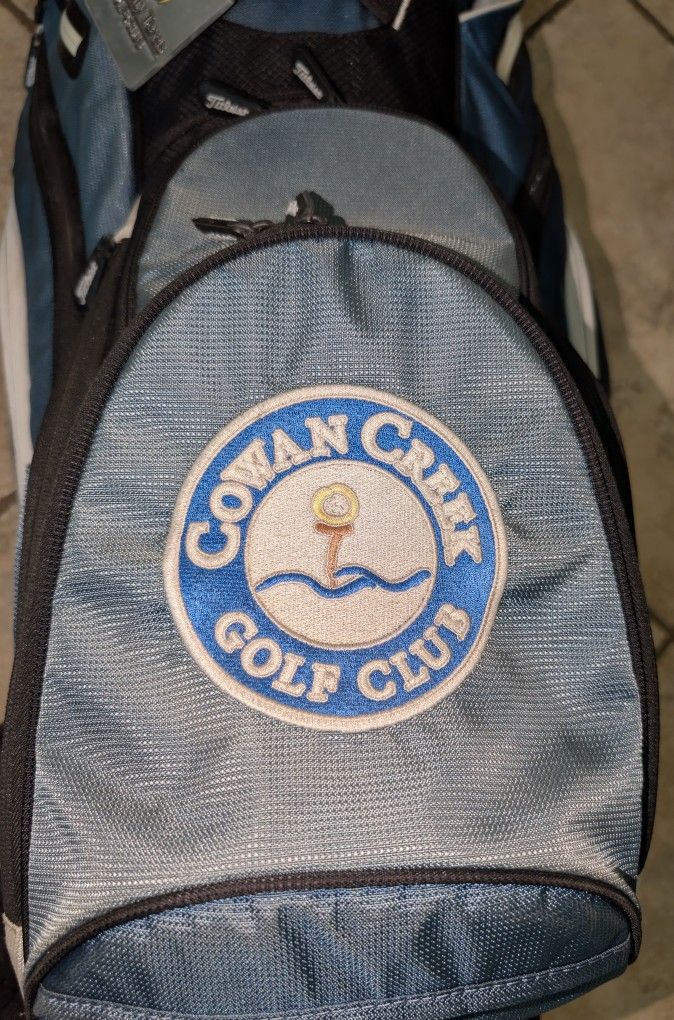 Cowan Creek (Sun City Texas)Logo Titleist Cart Golf Bag