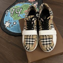 Burberry Shoe
