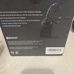 LEVN Wireless Bluetooth Headset with Charging Base - Like New!