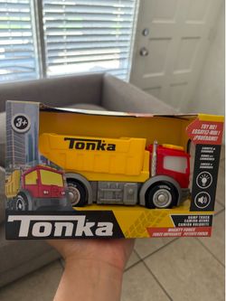 🚛 Tonka Dump Truck Lights & Sounds - $8