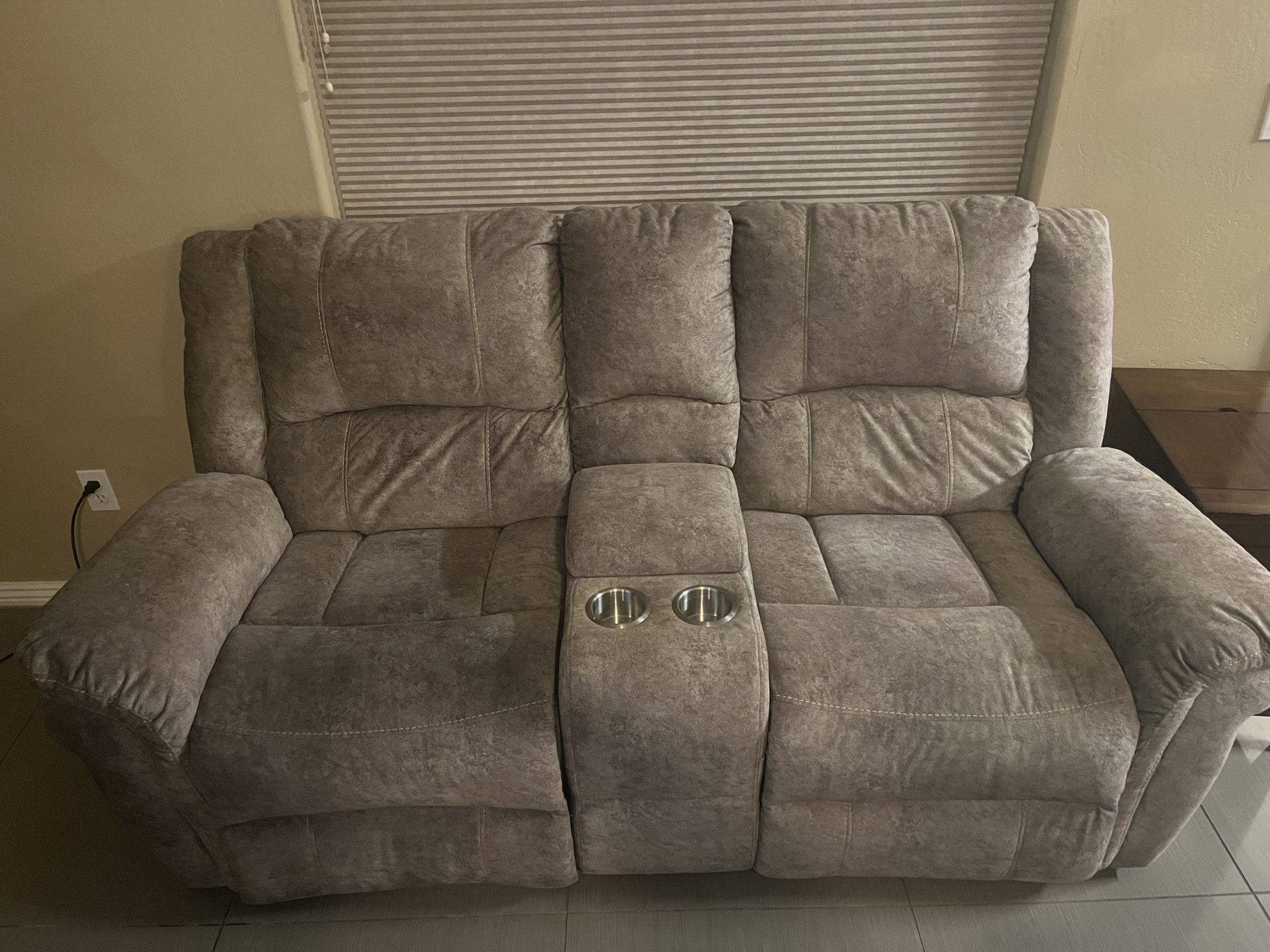 Tan 2-seat electric recliner