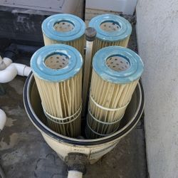 Pool Filter Cleaning 
