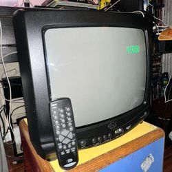 Durabrand DTV1307 12" CRT Color TV Retro Gaming Tested Works w/ Remote