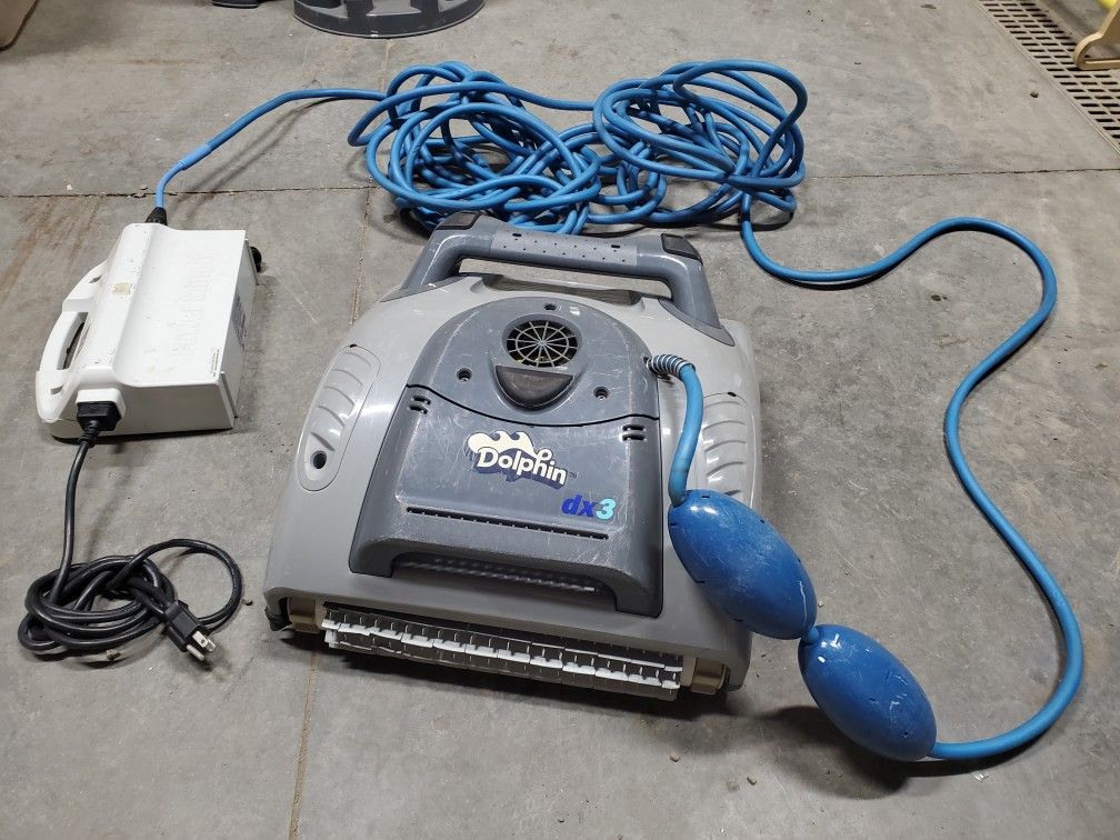 Dolphin DX3 Swimming Pool Cleaning Robot With Power Supply