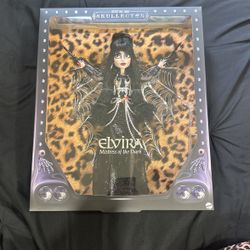 Monster High Skullector: Elvira, Mistress of The Dark Doll 
