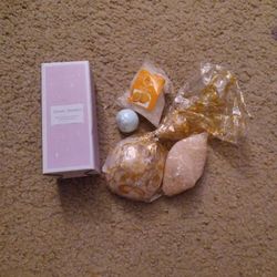 Bath And Shower Scents 