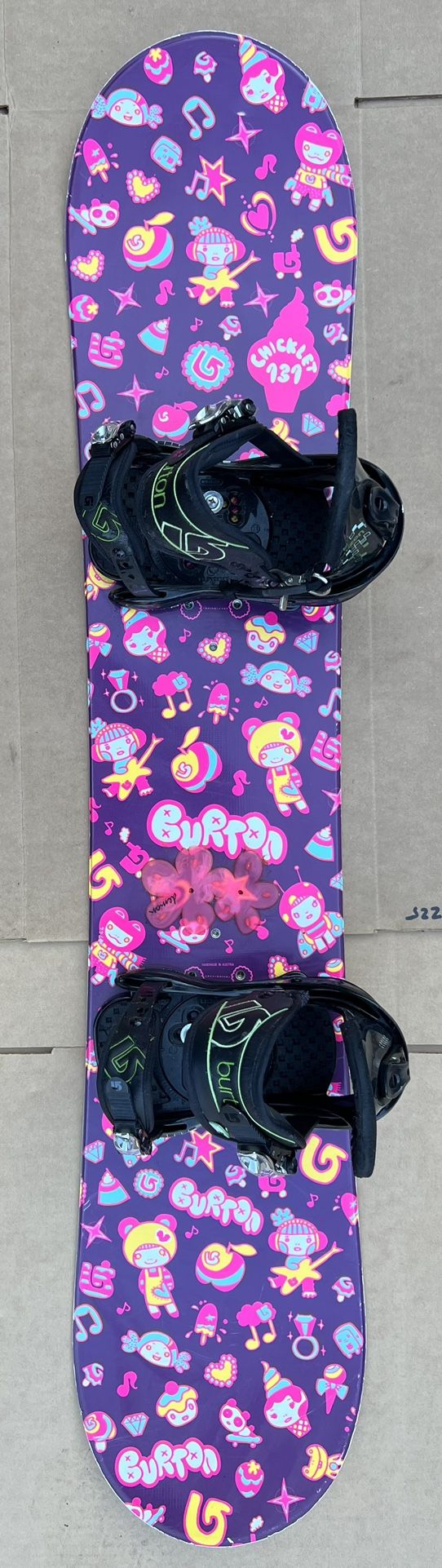 Burton ‘Chicklet 131’ Snowboard with Adjustable Bindings 129