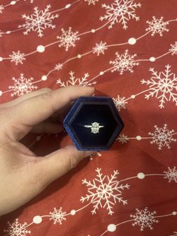 Oval Diamond Ring 14k Size 7