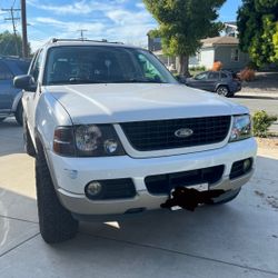 2005 Ford Explorer