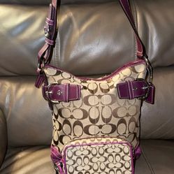 Coach Signature Vintage Purple Leather Trim Shoulderbag with matching wristlet