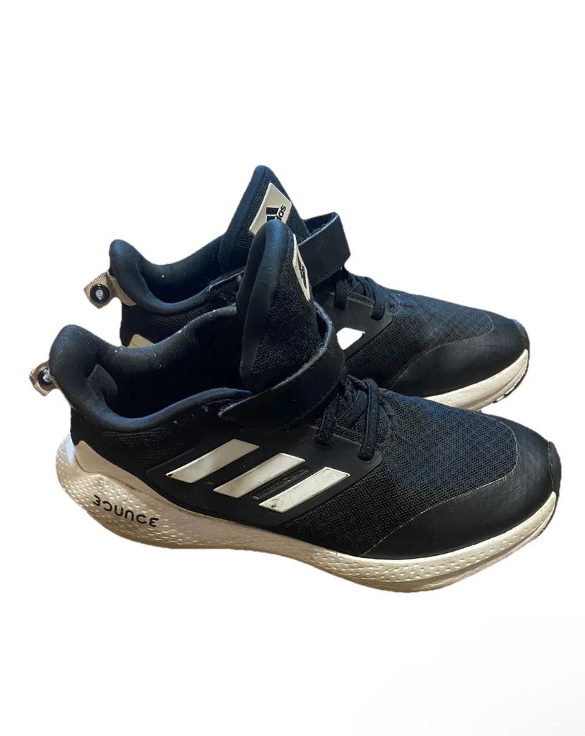 Adidas Kids Black And White Bounce Sneakers Size: 2.5