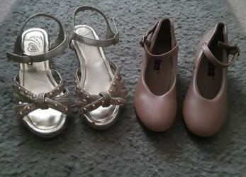 Girls heels size 1